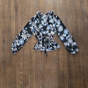 Q & A Womens Floral Print Ruffled Wrap Top